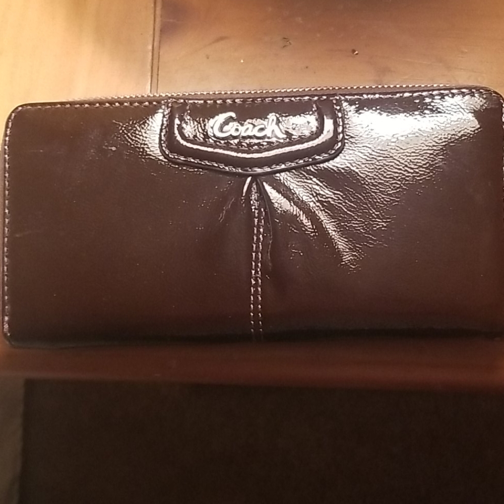 COACH brown patent leather zipper wallet